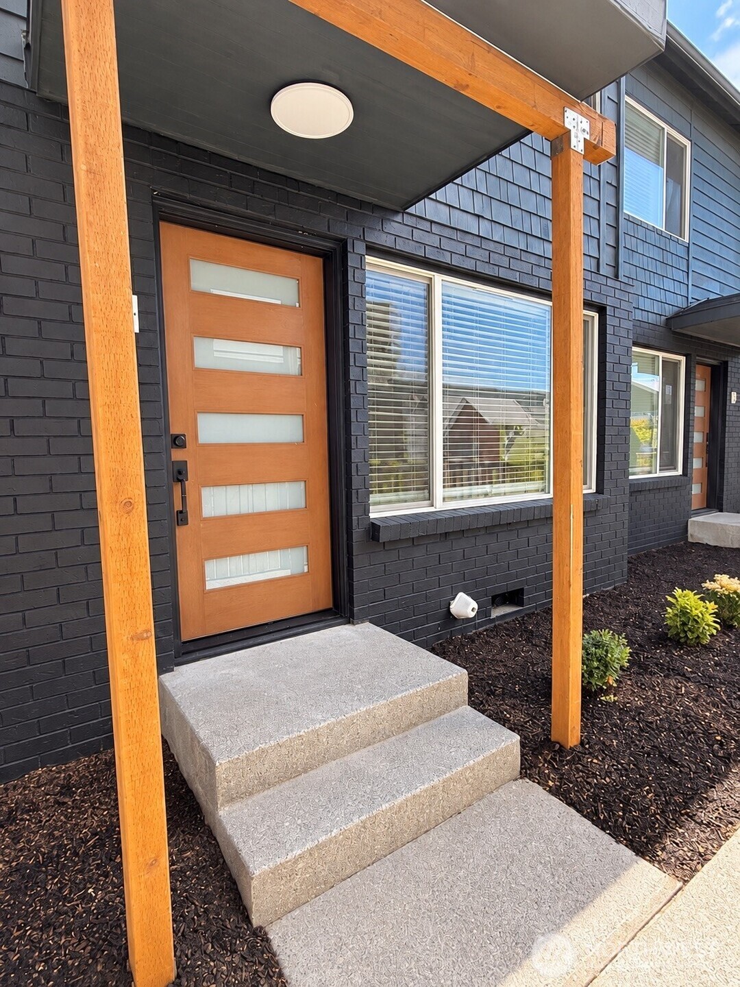 1220 N 137th Street #3