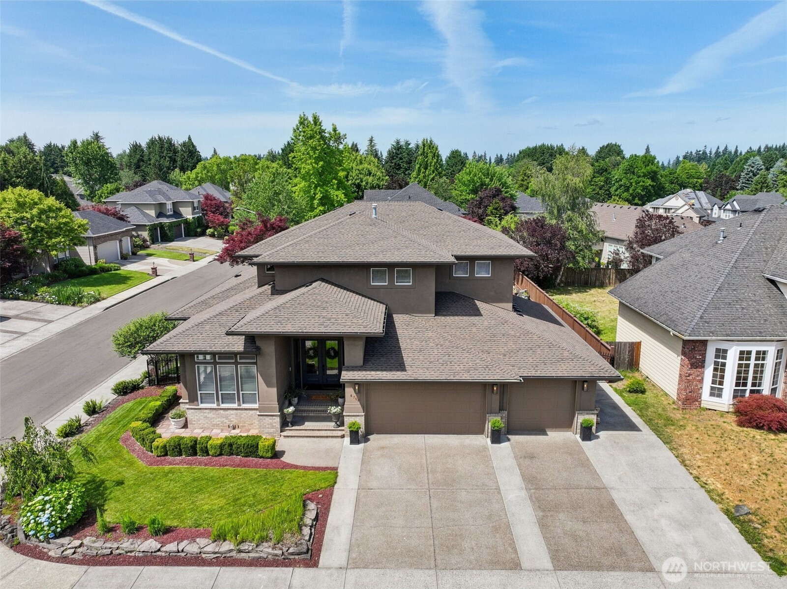 4706 NE 137TH Street NE