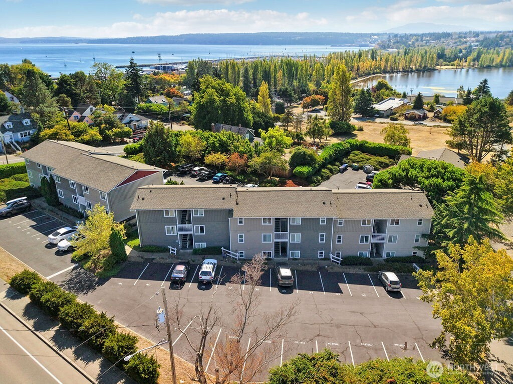 1930 Lawrence Street #30
