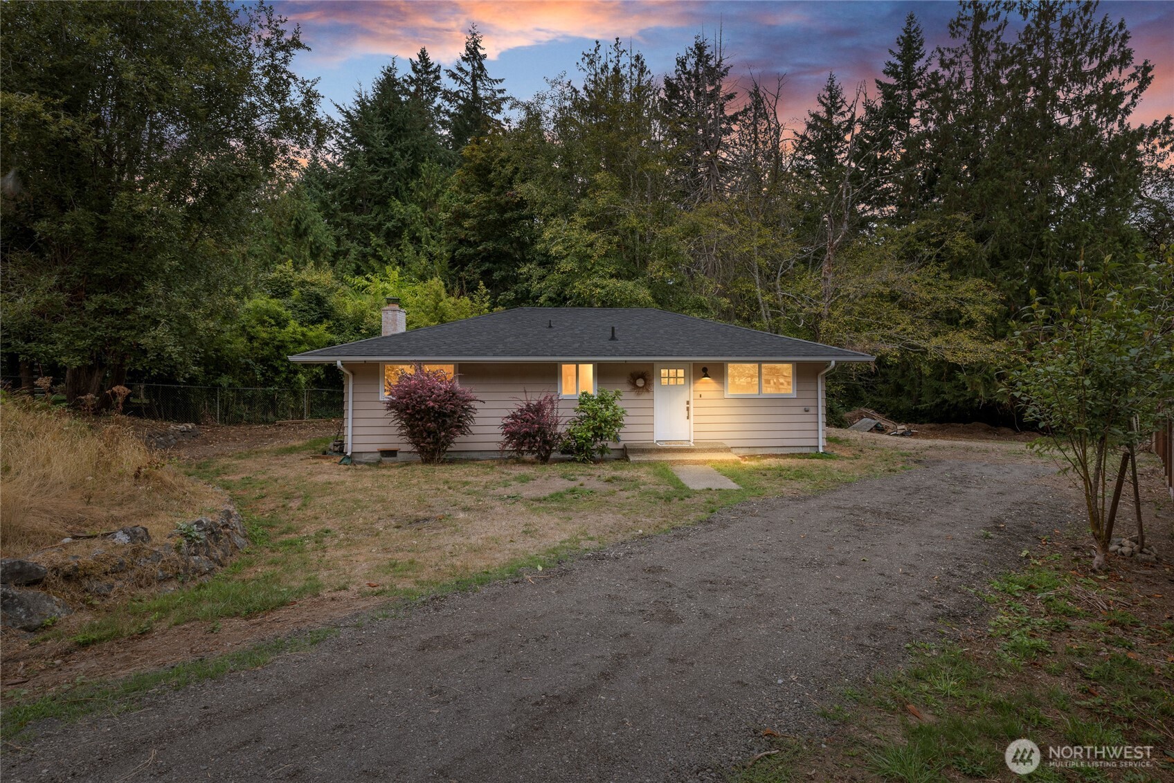 811 Hyak Way — home for sale