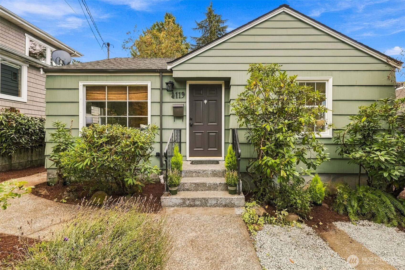 4119 SW Kenyon Street — home for sale