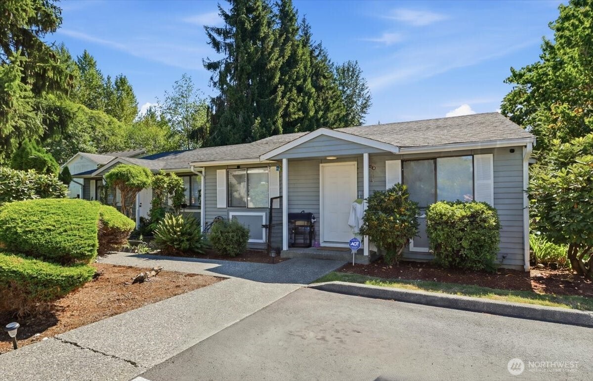 406 E Pioneer Street #E — home for sale