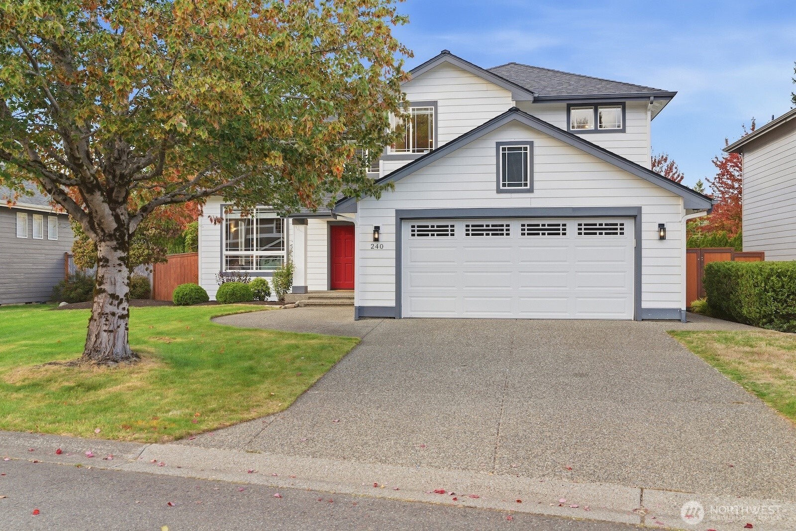 240 SE 10th Circle — home for sale