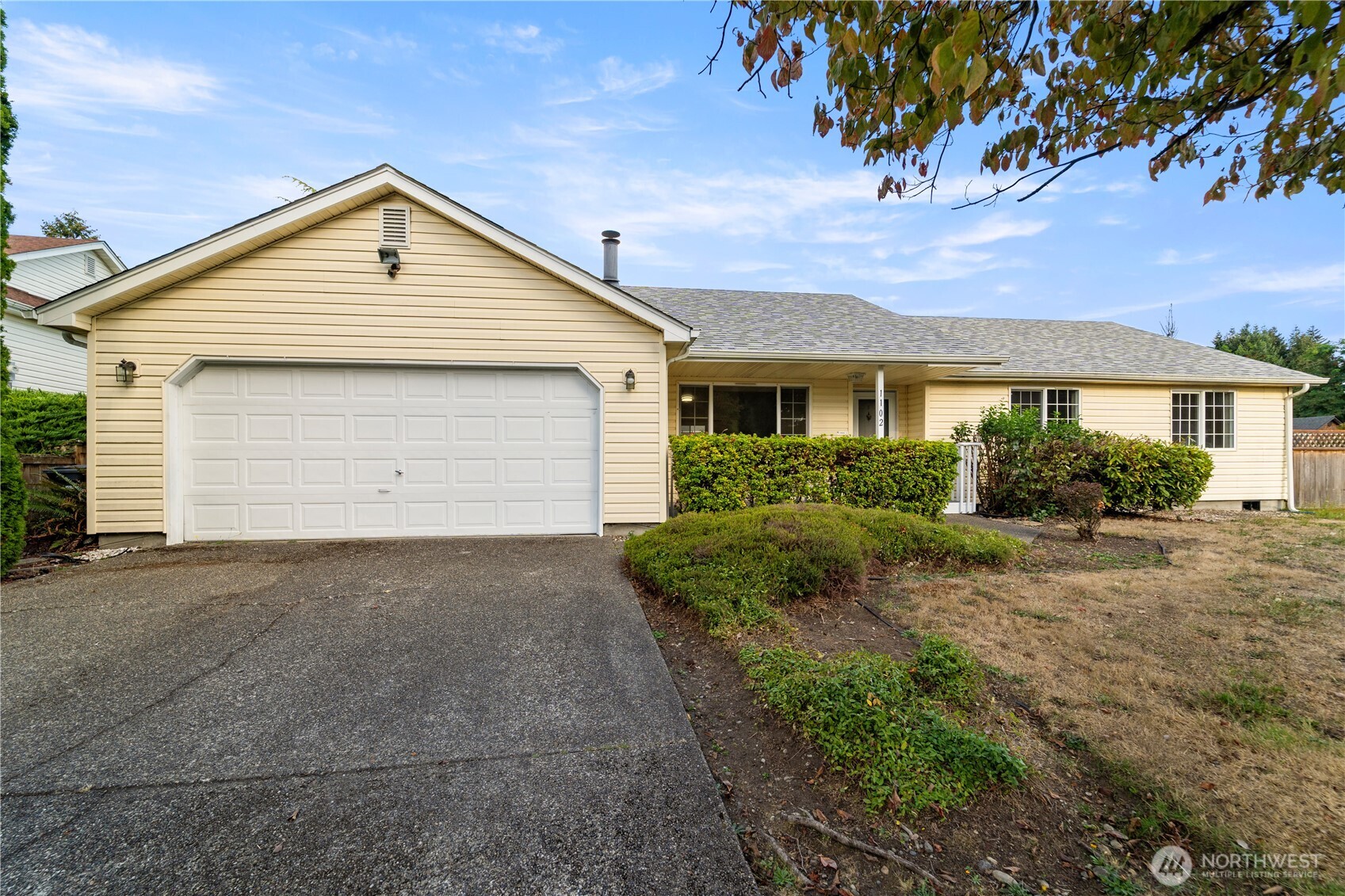 1102 Scarlet Oaks Drive SE — home for sale