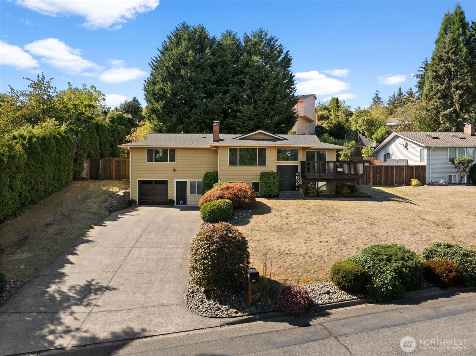 1414 Woodside Drive — home for sale