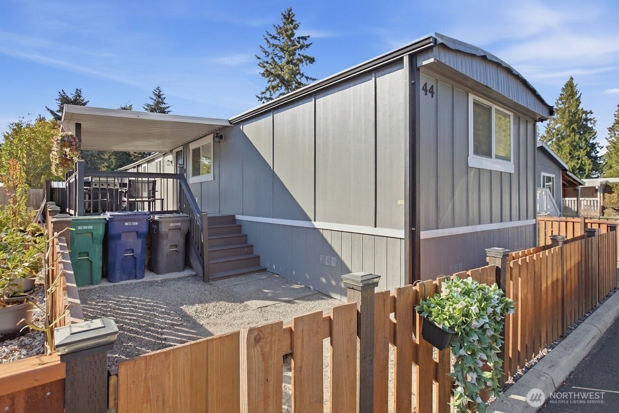 401 37th Street SE #44 — home for sale