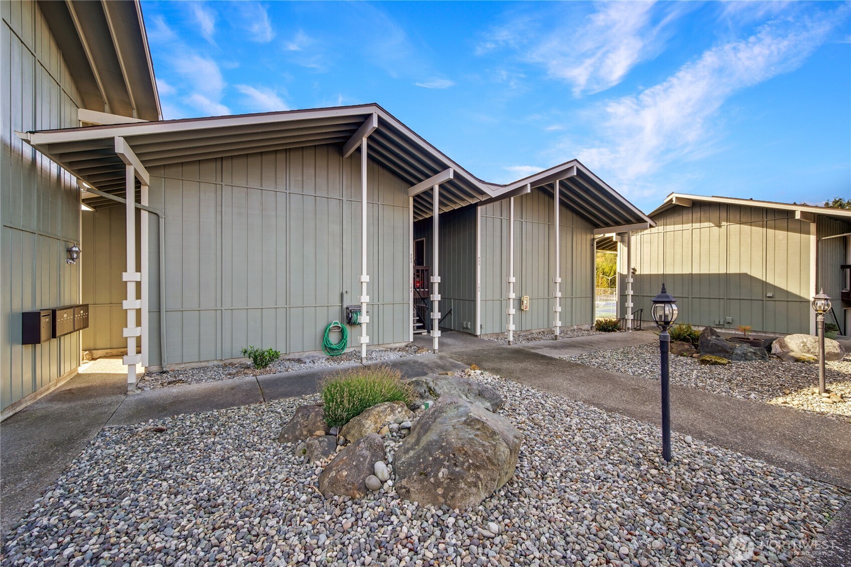 1710 Skyline Way #B103 — home for sale
