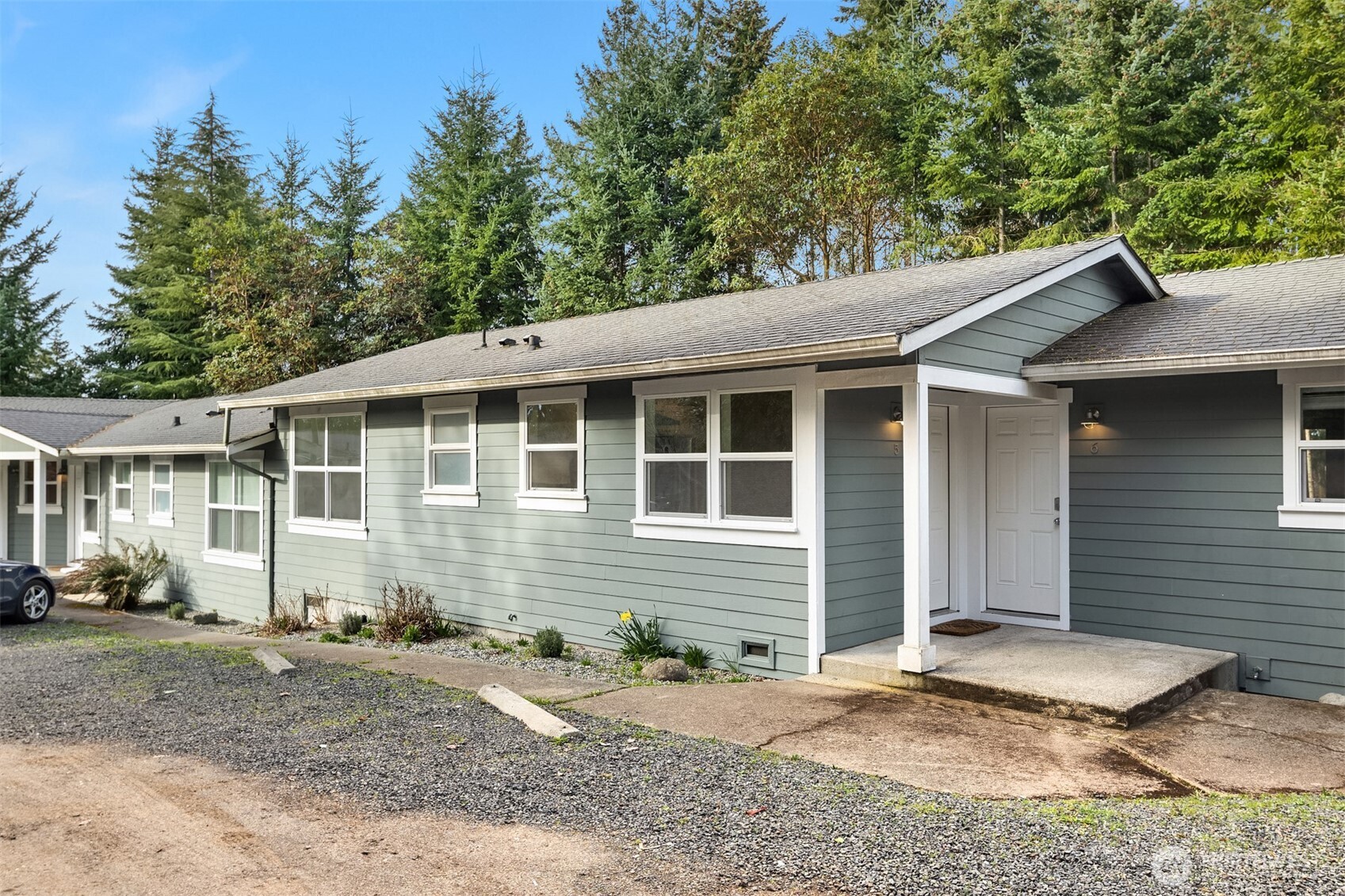 1574 NE Park View Dr #5 — home for sale