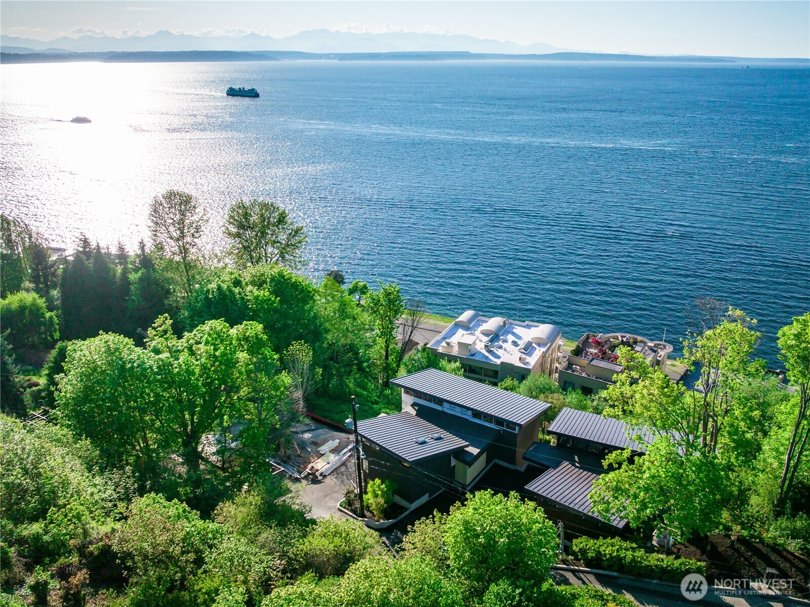 1019 California Lane SW — home for sale