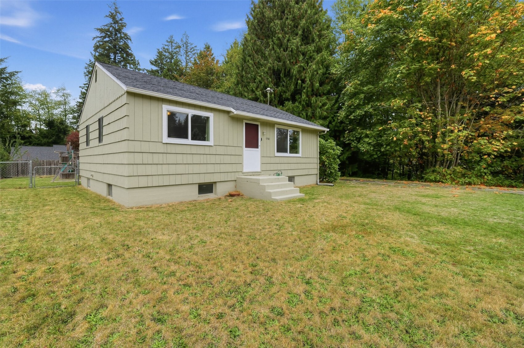 1370 NE Vena Avenue — home for sale