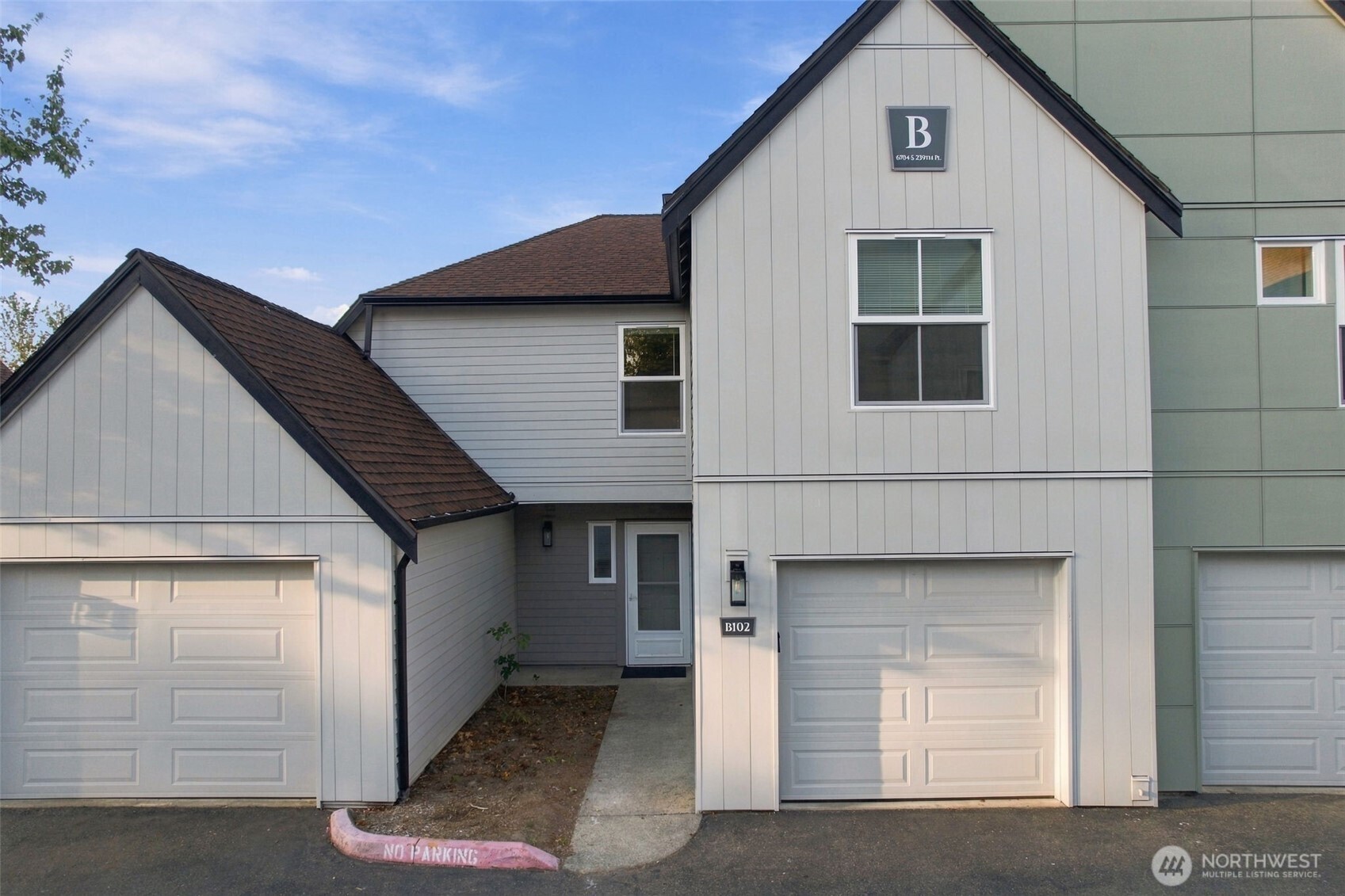 6704 S 239TH Place #B102 — home for sale