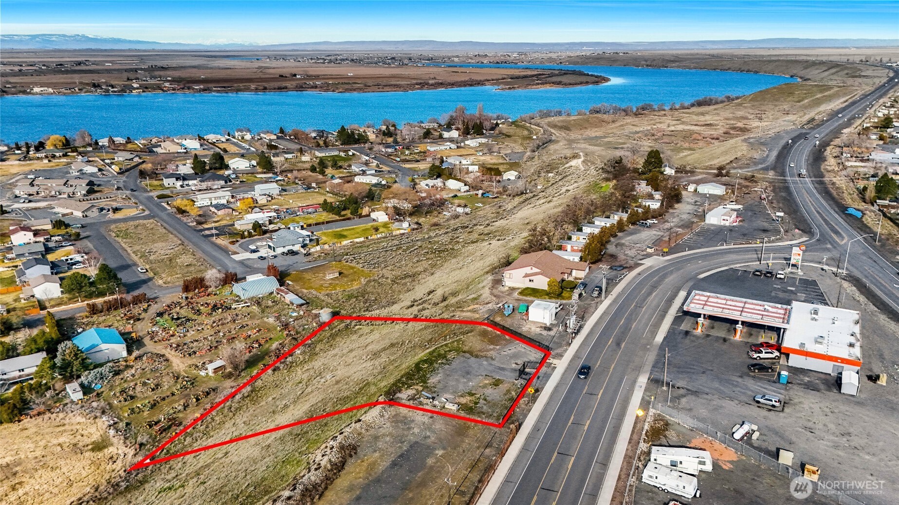 4994 Airway Drive NE — home for sale