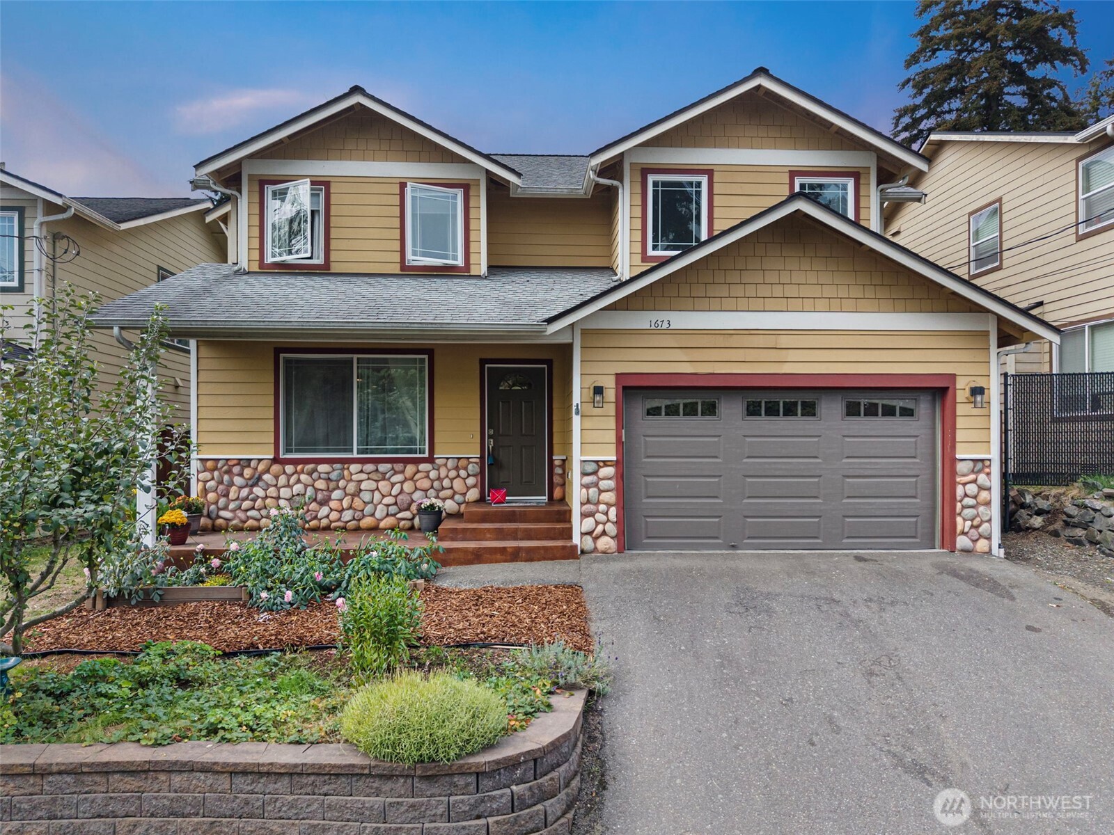 1673 Bayview Drive W — home for sale