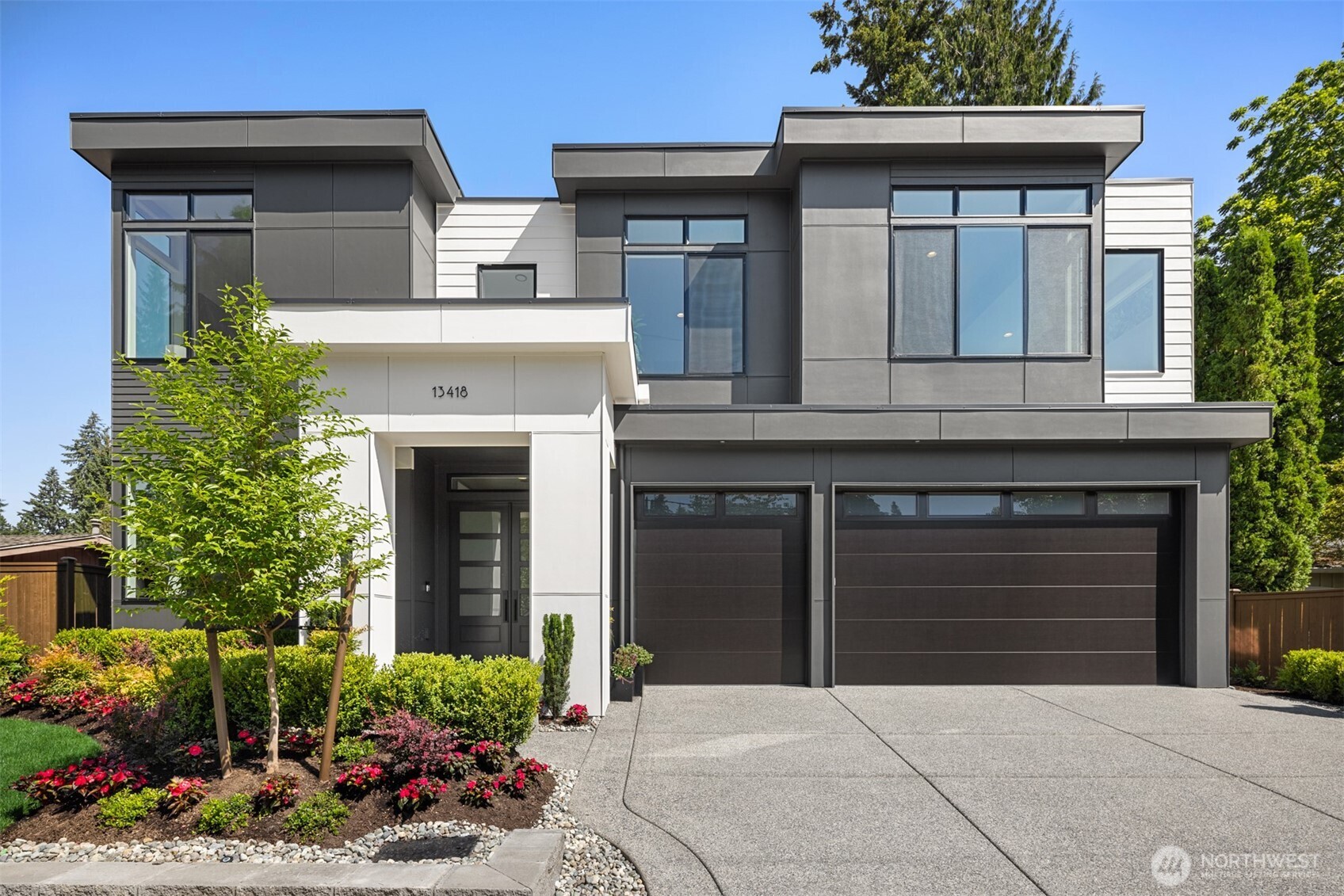 12016 NE 62nd Street — home for sale