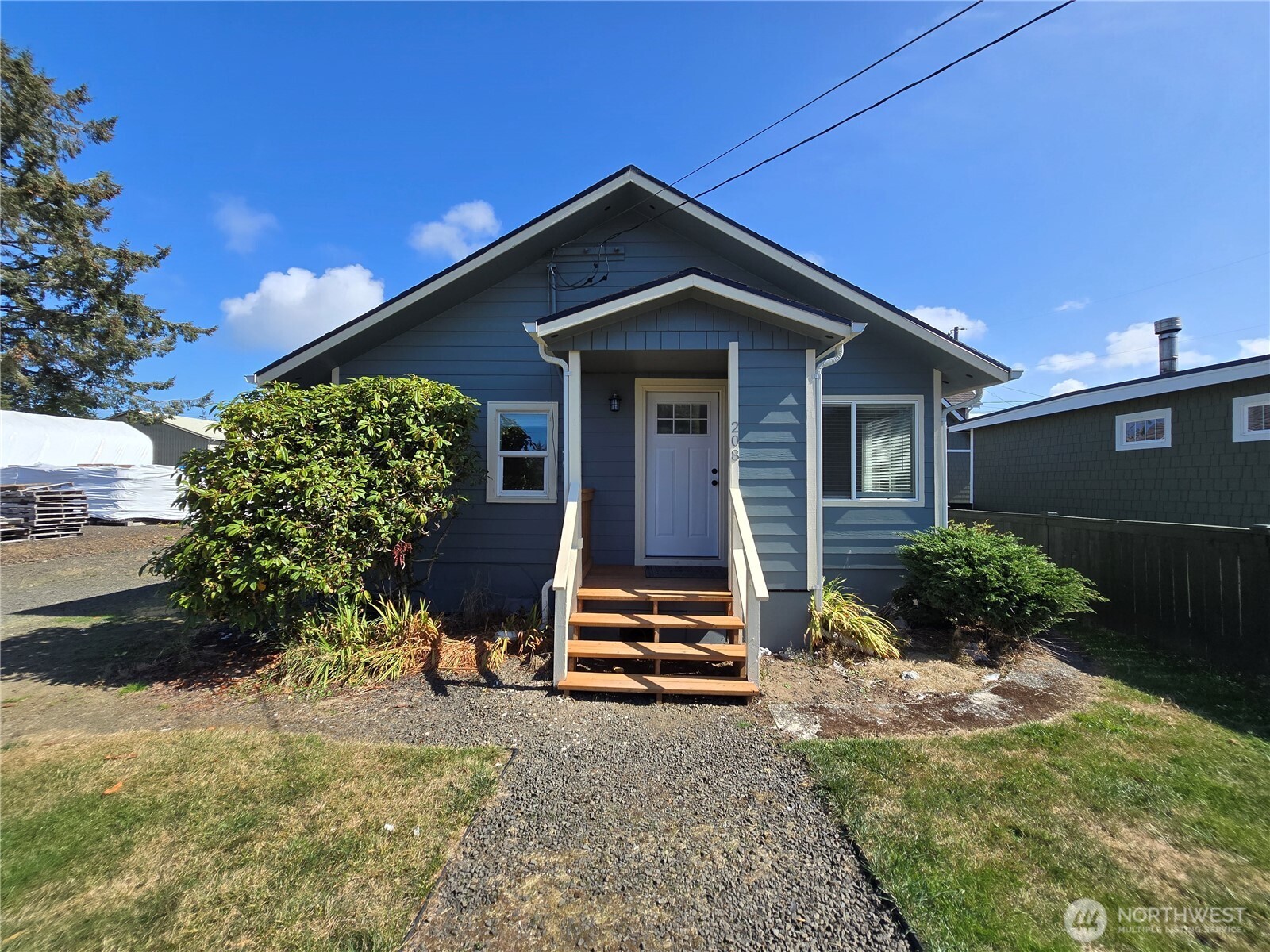 208 N Hoquiam Street — home for sale