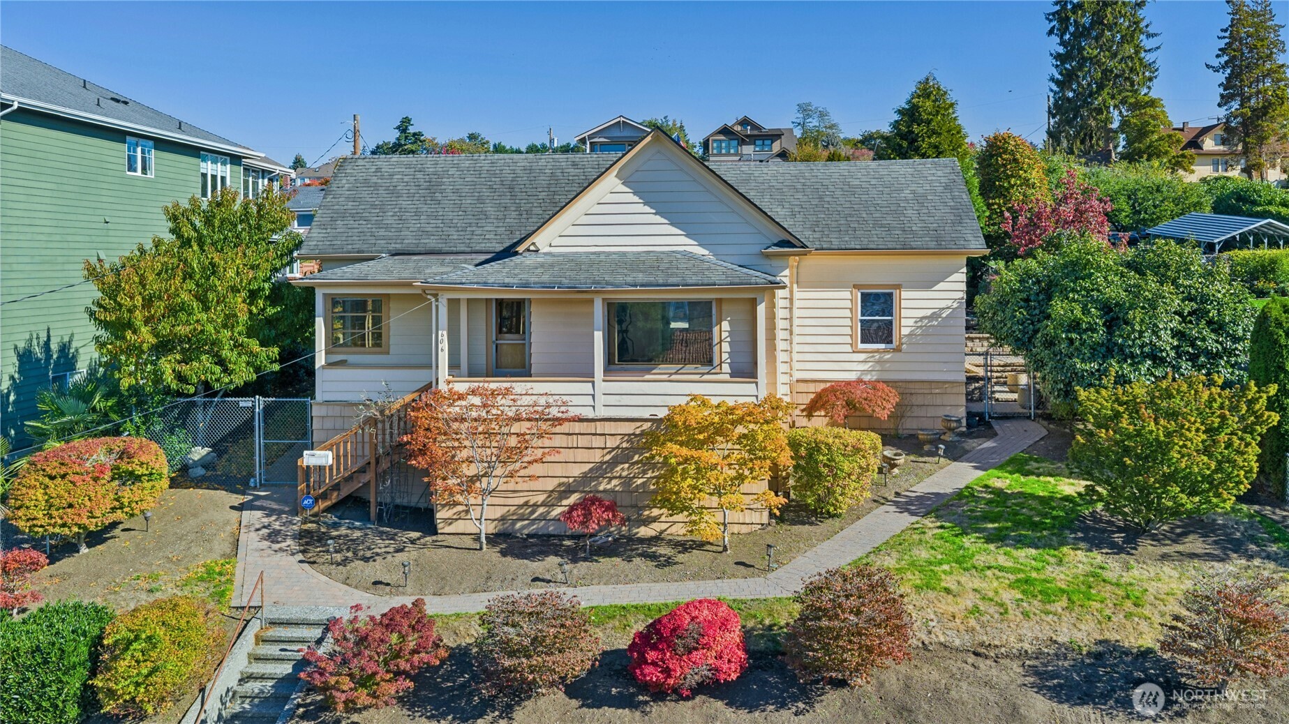 606 Renton Avenue S — home for sale