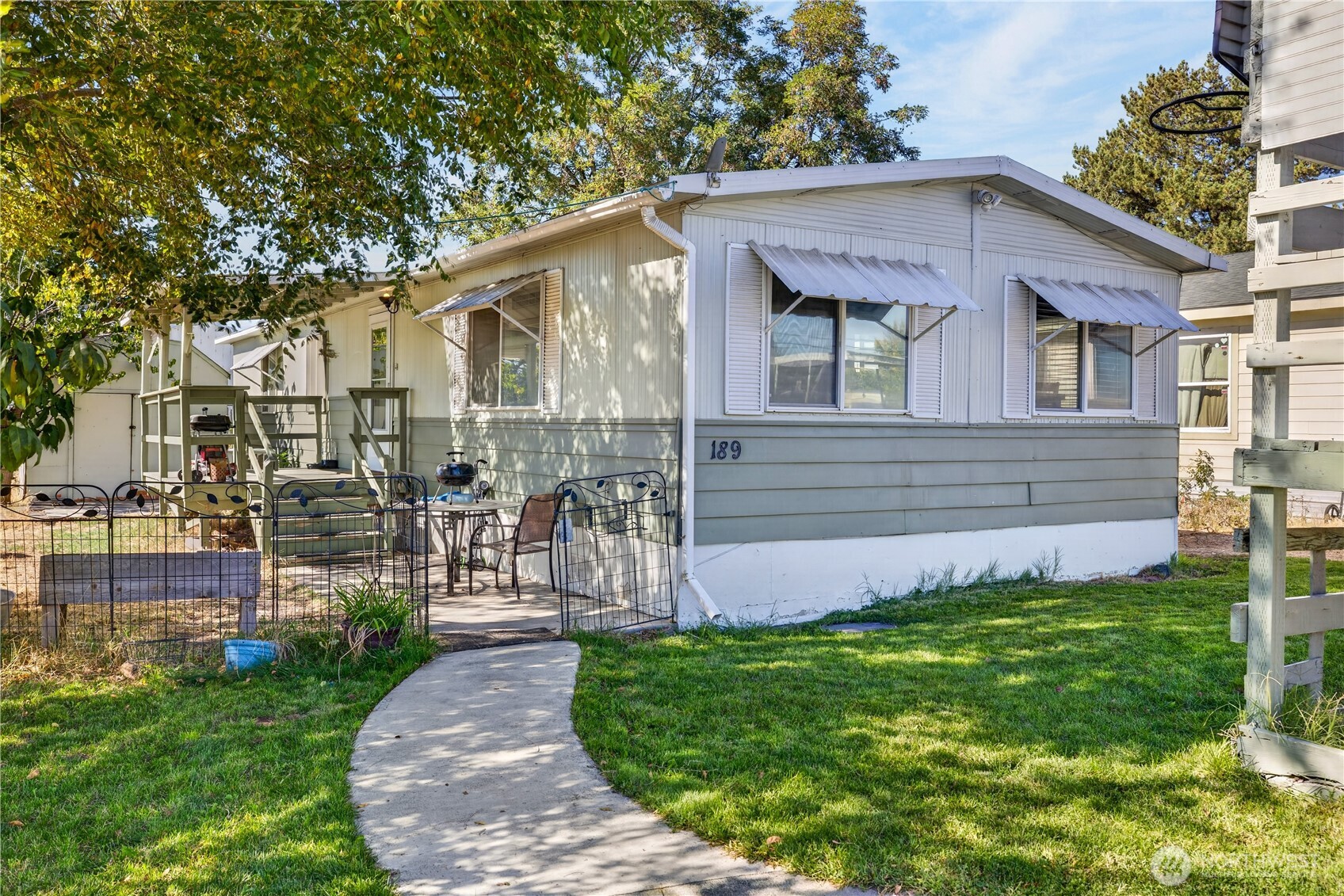 189 S 38th Ave #8 — home for sale