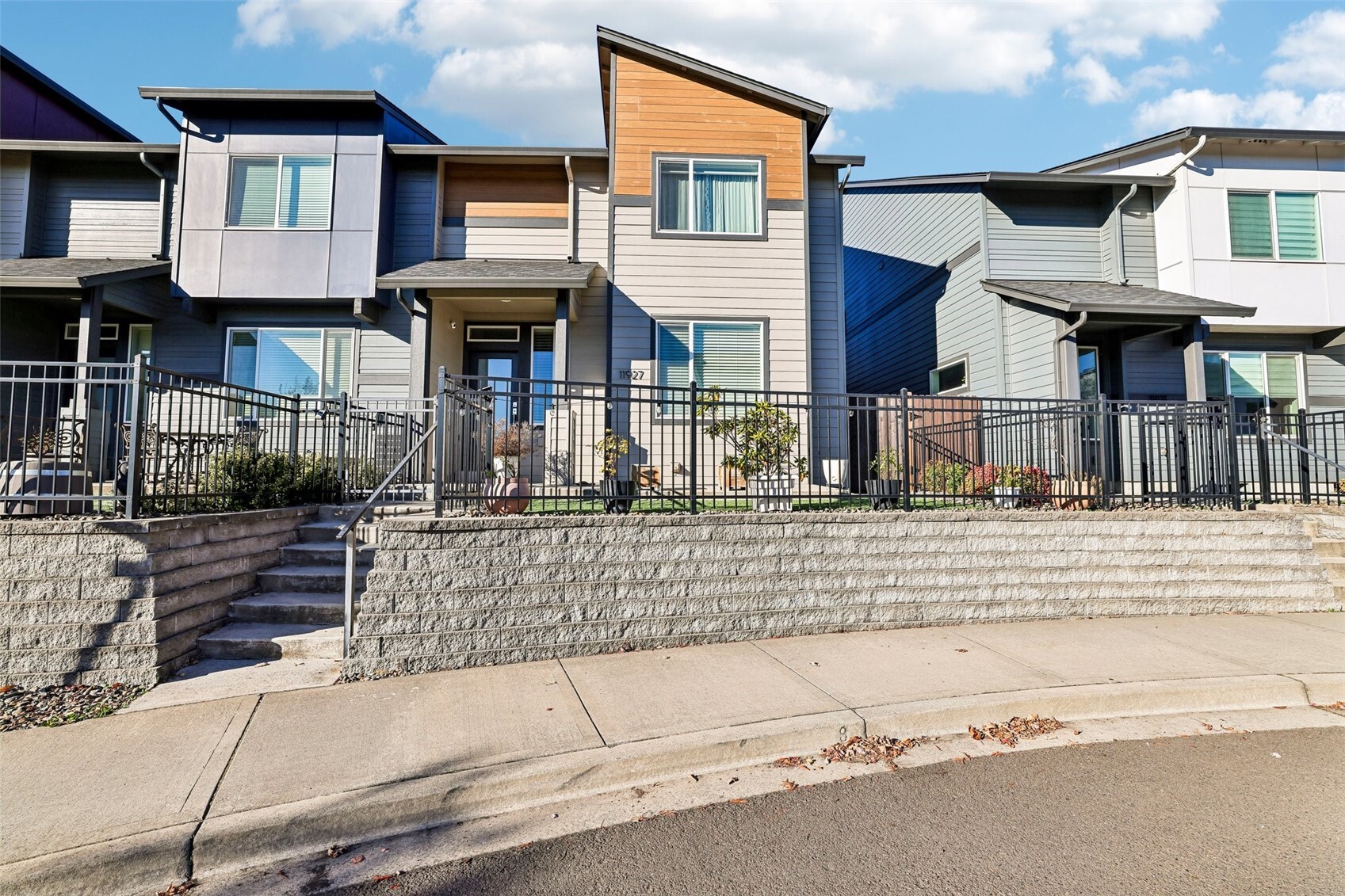 11927 NE 109th Way — home for sale