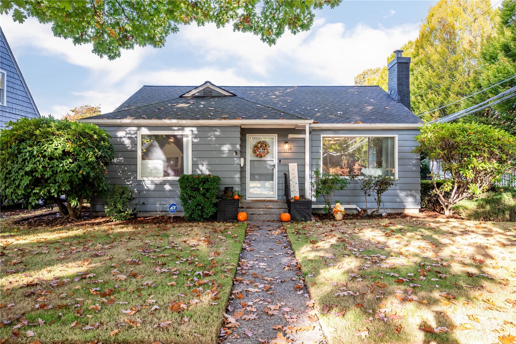 1539 22nd Avenue — home for sale