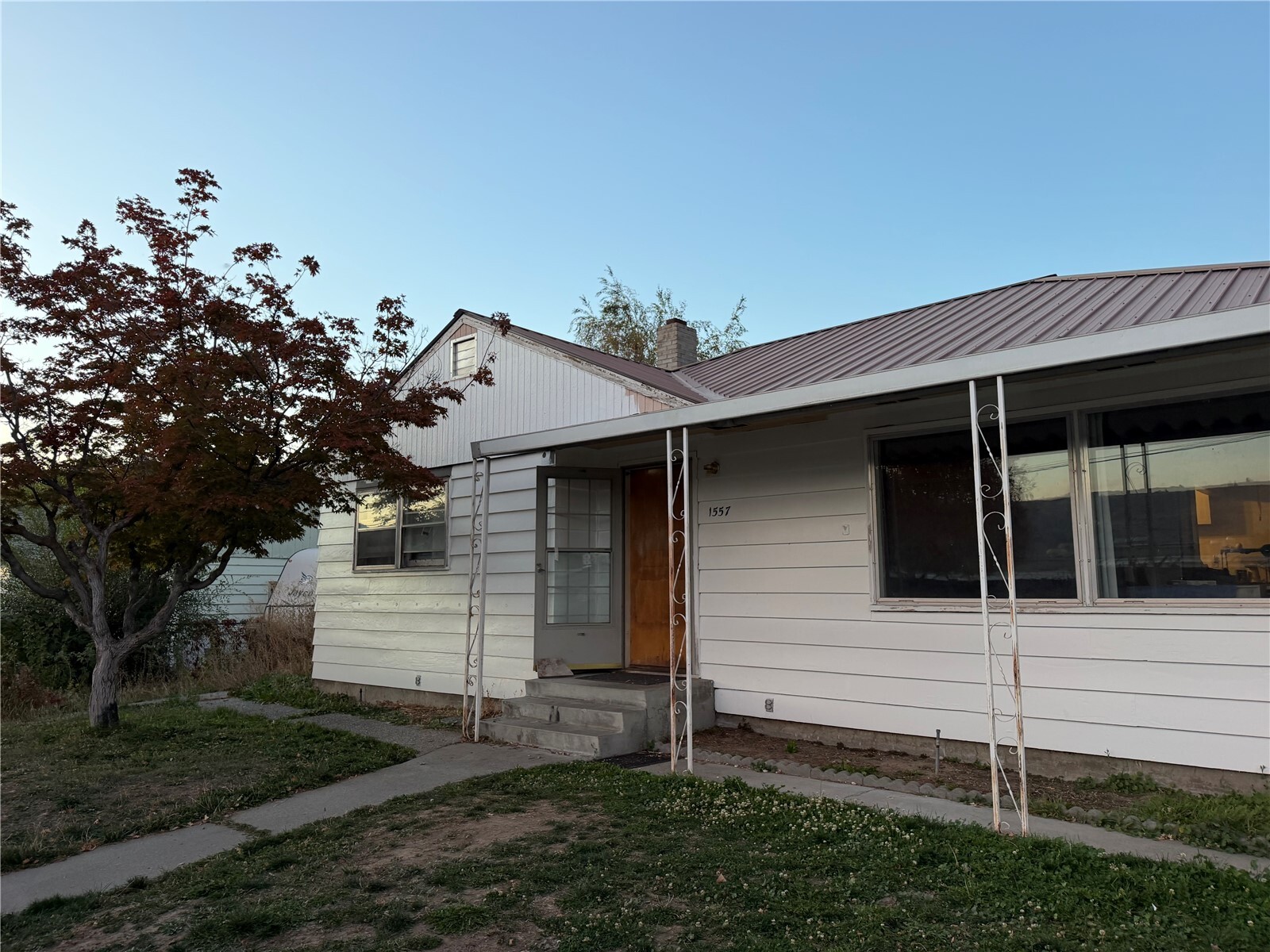 1557 1st St SE — home for sale