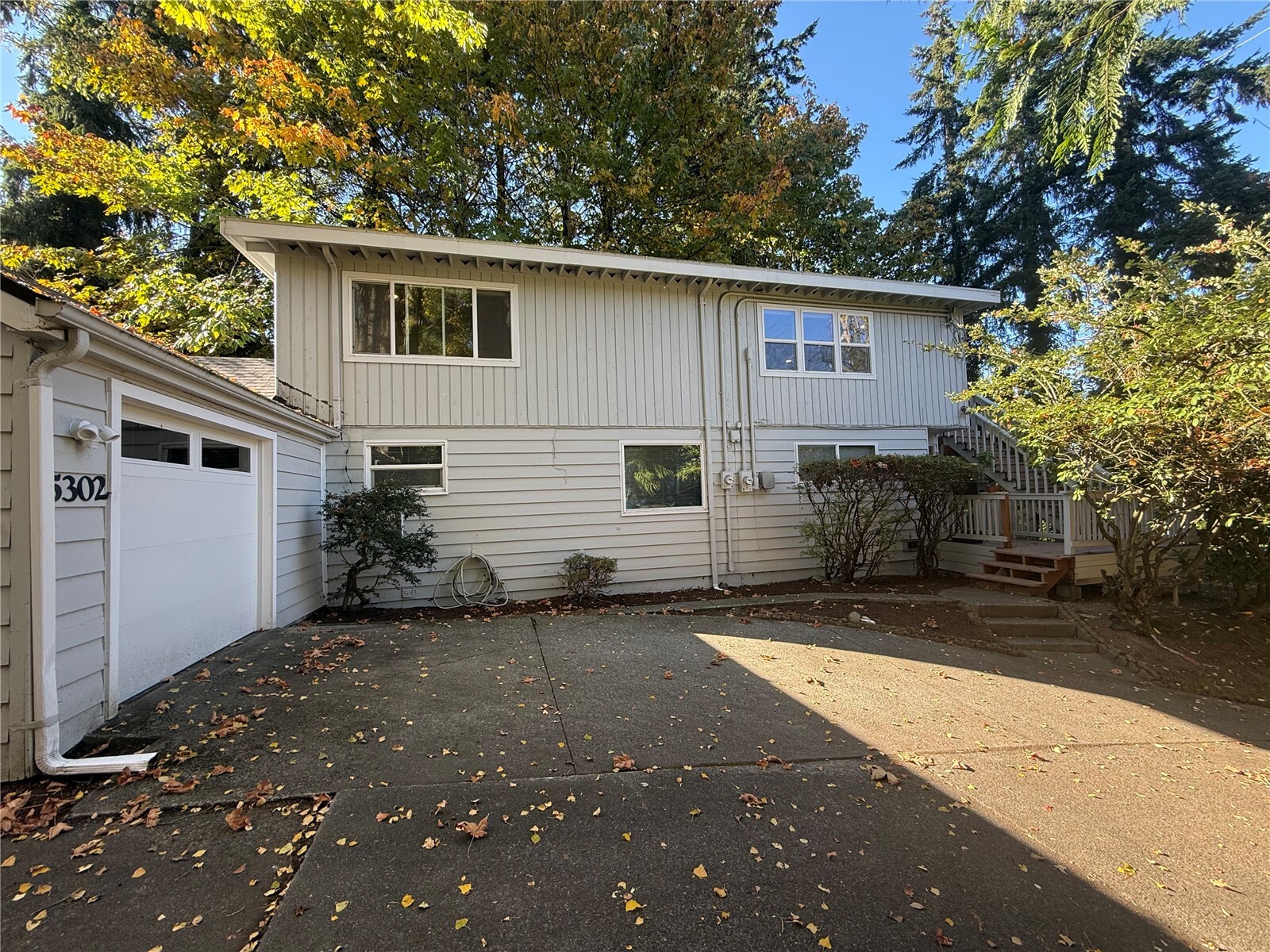 5302 212 Street SW — home for sale