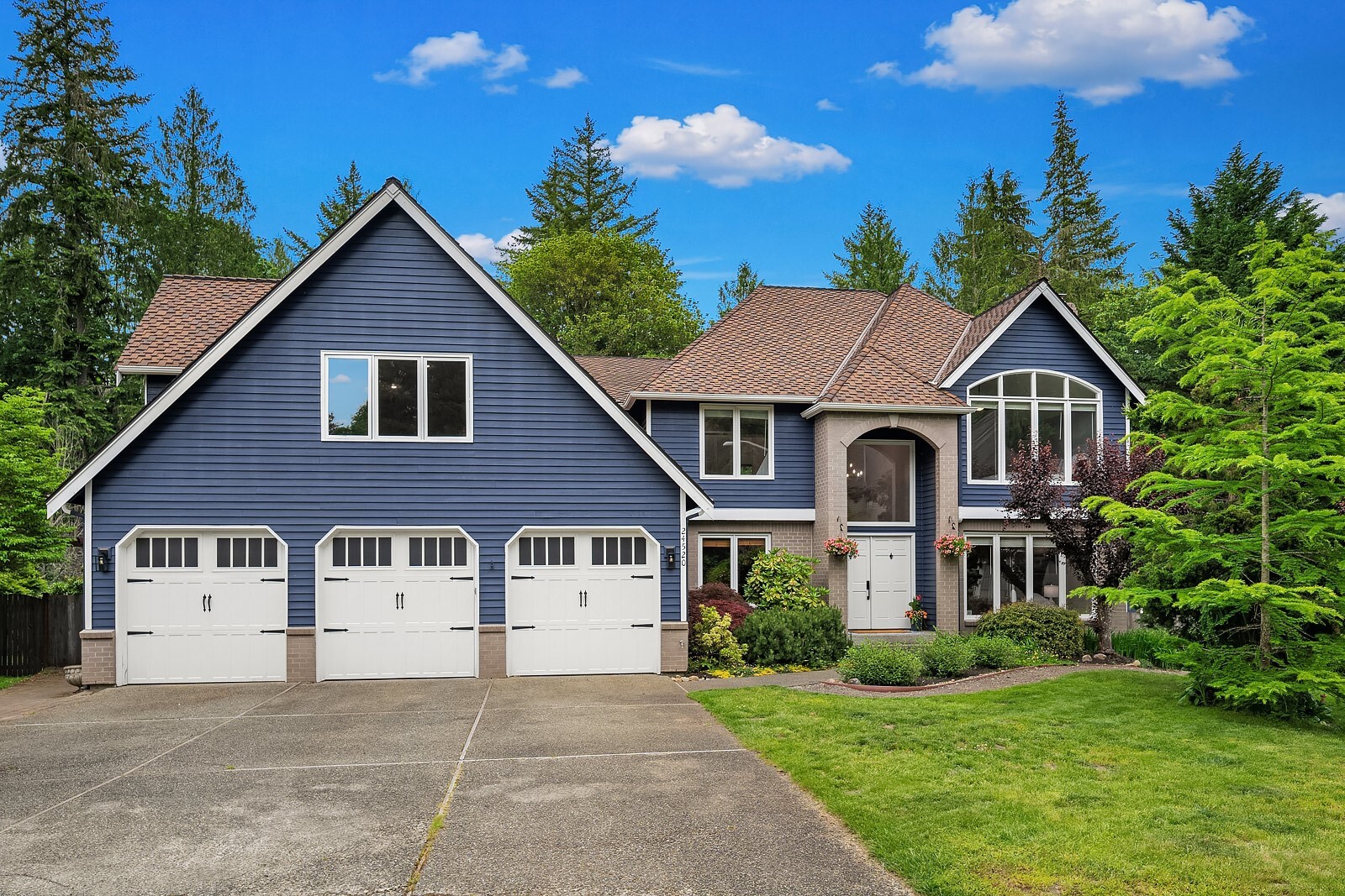 24520 NE 11th Place — home for sale