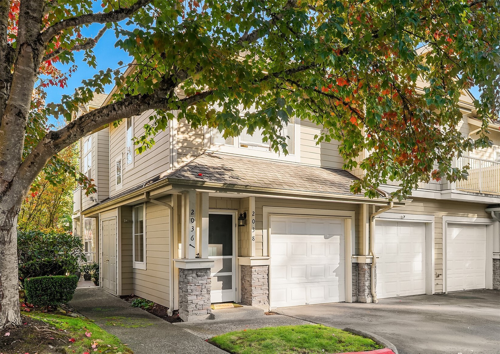 2038 Newport Way NW #11-3 — home for sale