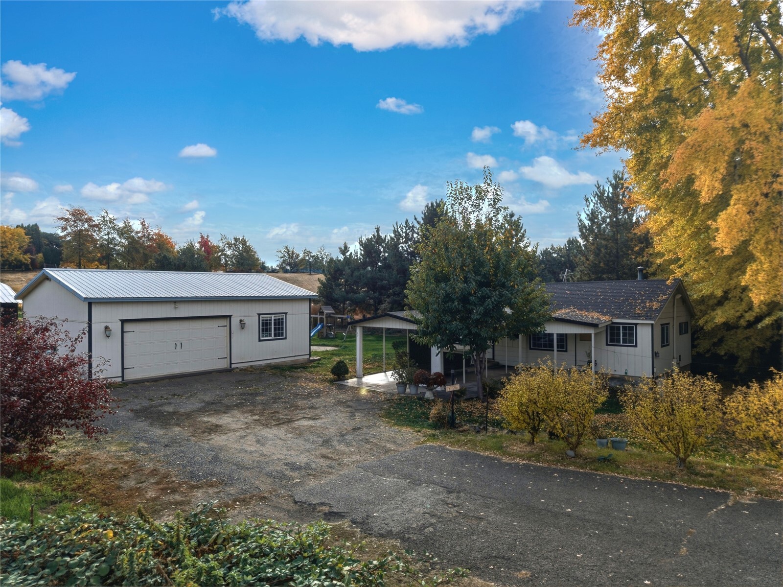 85183 Highway 11 — home for sale